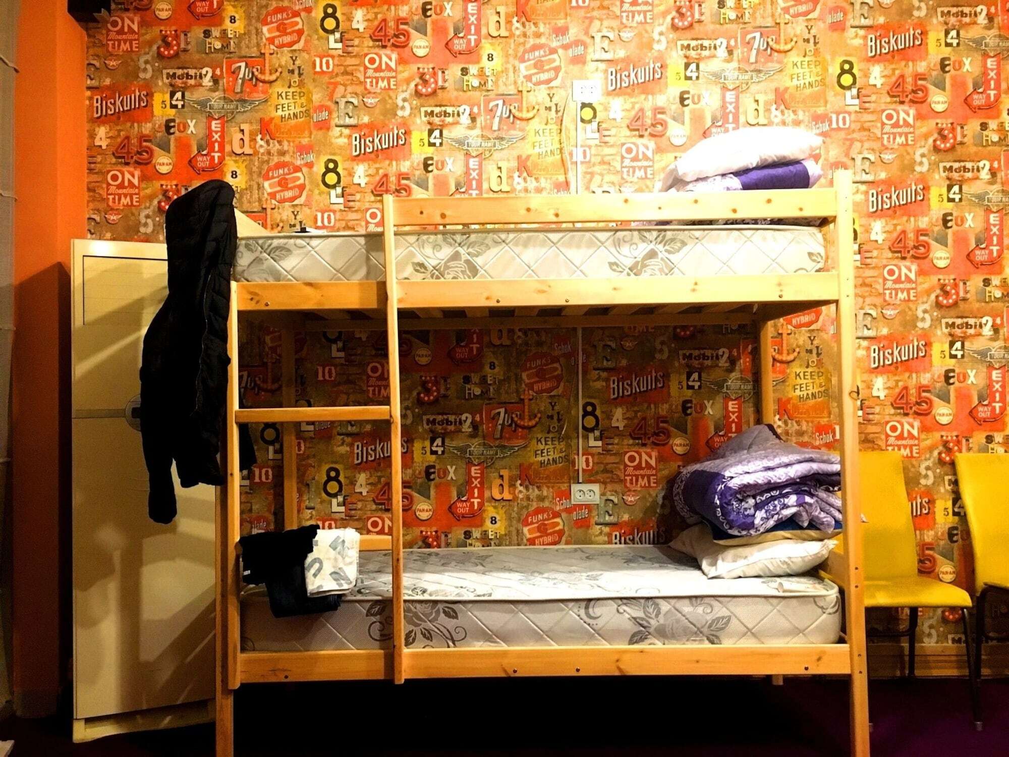 Apelsin Hostel Алмати Екстер'єр фото